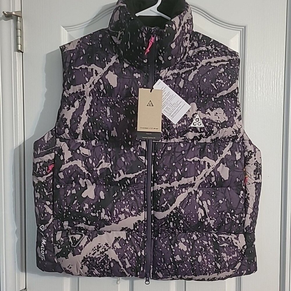 Nike ACG Therma-Fit ADV Lunar Lake Women Lrg Black Purple Puffer Vest FV7331-573